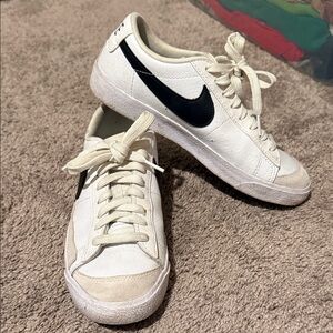 Nike Classic White and Black Low-Top Sneakers